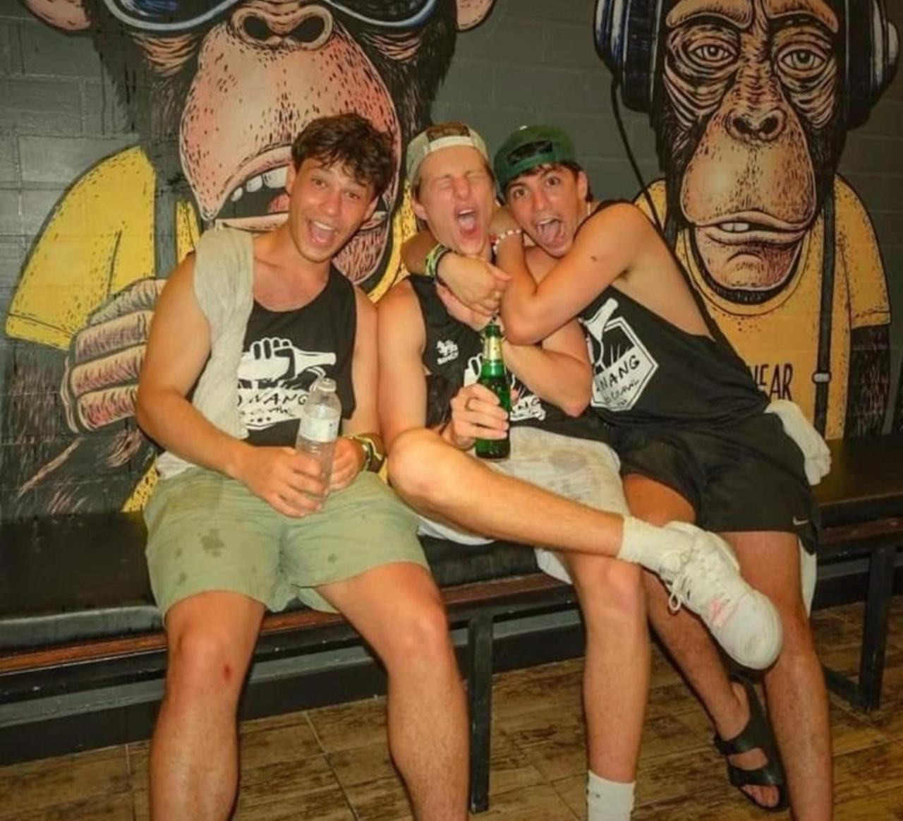 Balcony Party Hostel - 18-40 (Adults Only) Ao Nang Luaran gambar